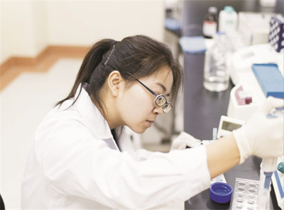 喜報(bào)！江蘇大學(xué)-新金浩茶油創(chuàng)新研究中心正式成立，引領(lǐng)食品開發(fā)新篇章